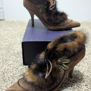 Beyonce's House Of Dereon Chic Brown Fur-Trimmed Heels